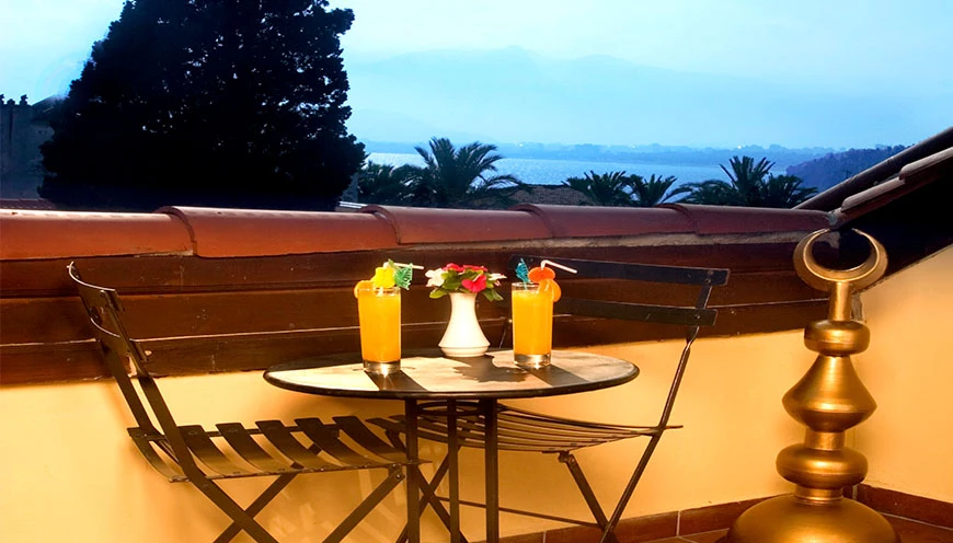 Deniz Manzaralı Oda